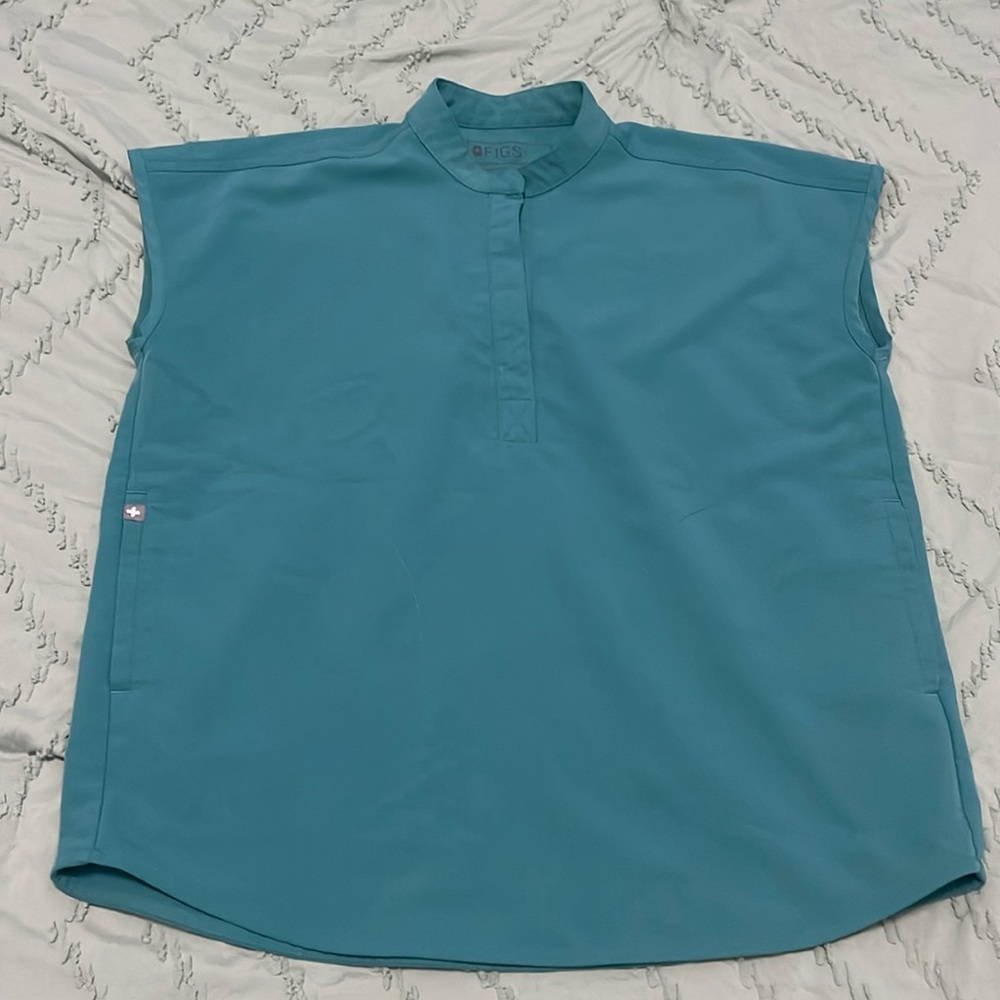 FIGS Rafaela scrub top in size XXS color Eucalyptus